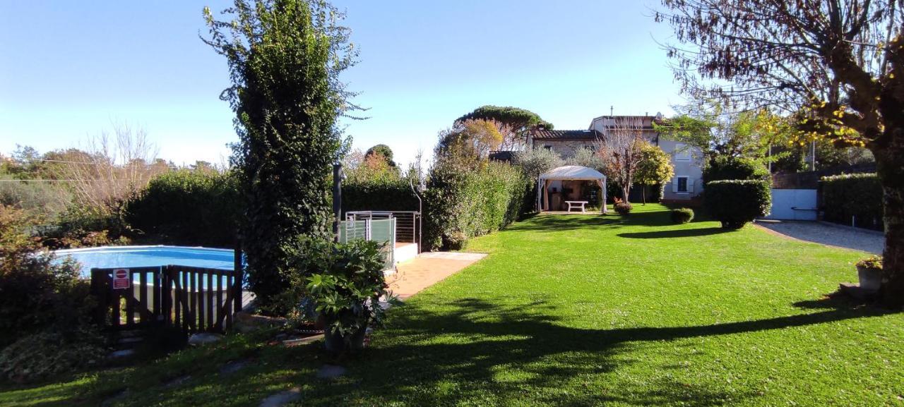 Casa del Merlo SantʼAndrea di Compito Esterno foto